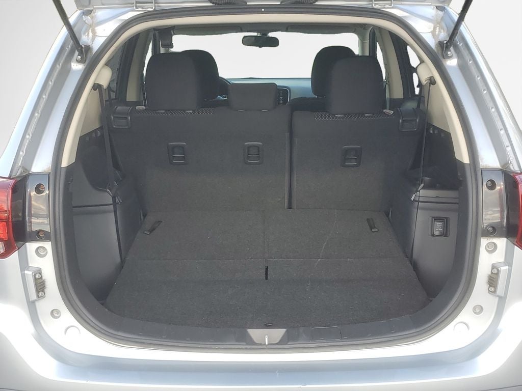 2017 Mitsubishi Outlander ES