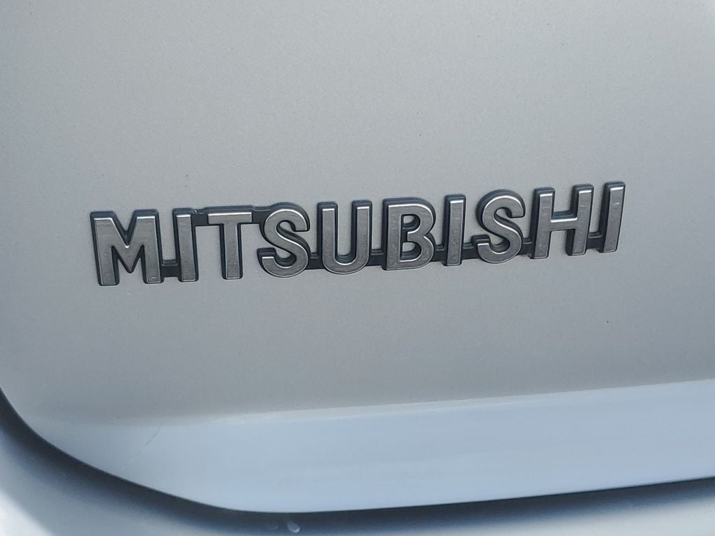 2017 Mitsubishi Outlander ES