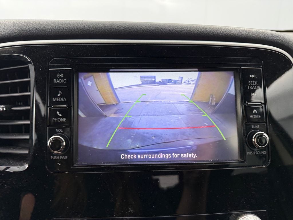 2020 Mitsubishi Outlander ES