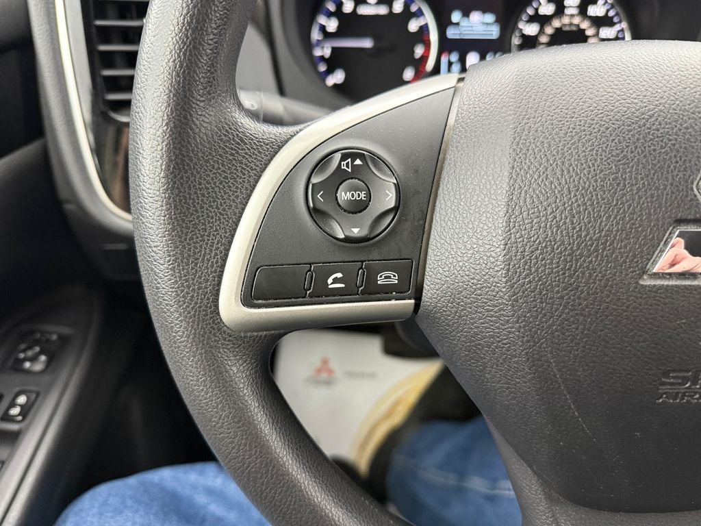 2020 Mitsubishi Outlander ES