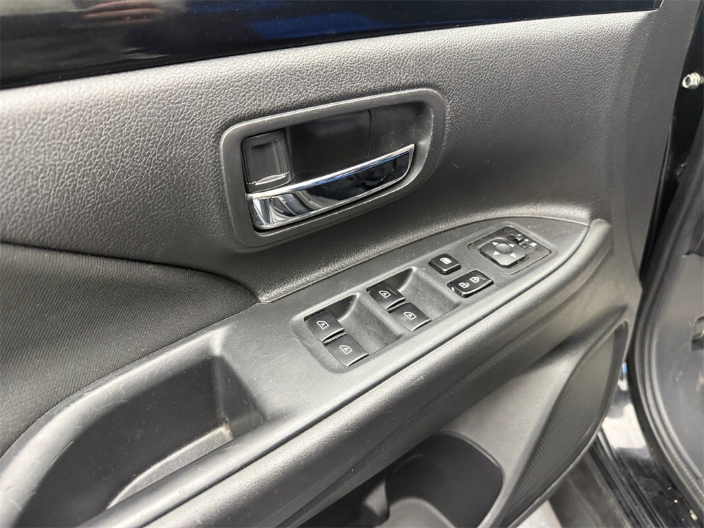 2020 Mitsubishi Outlander Base