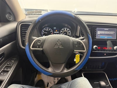 2020 Mitsubishi Outlander Base