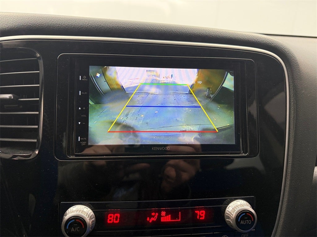 2020 Mitsubishi Outlander Base