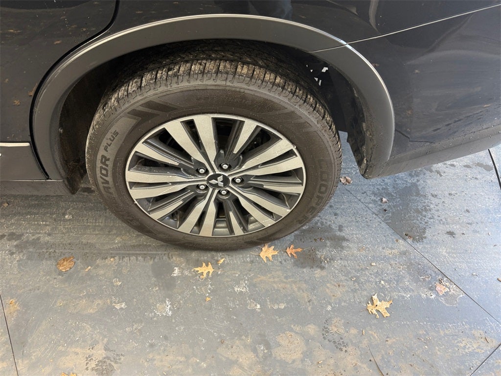 2020 Mitsubishi Outlander Base