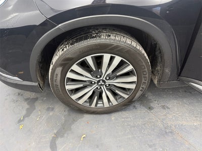 2020 Mitsubishi Outlander Base