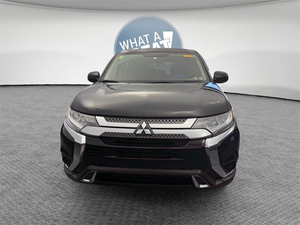 2020 Mitsubishi Outlander Base