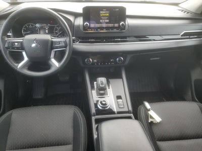 2022 Mitsubishi Outlander ES