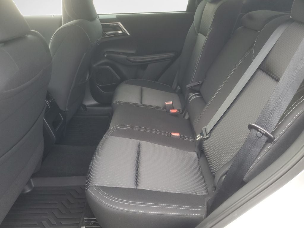 2022 Mitsubishi Outlander ES