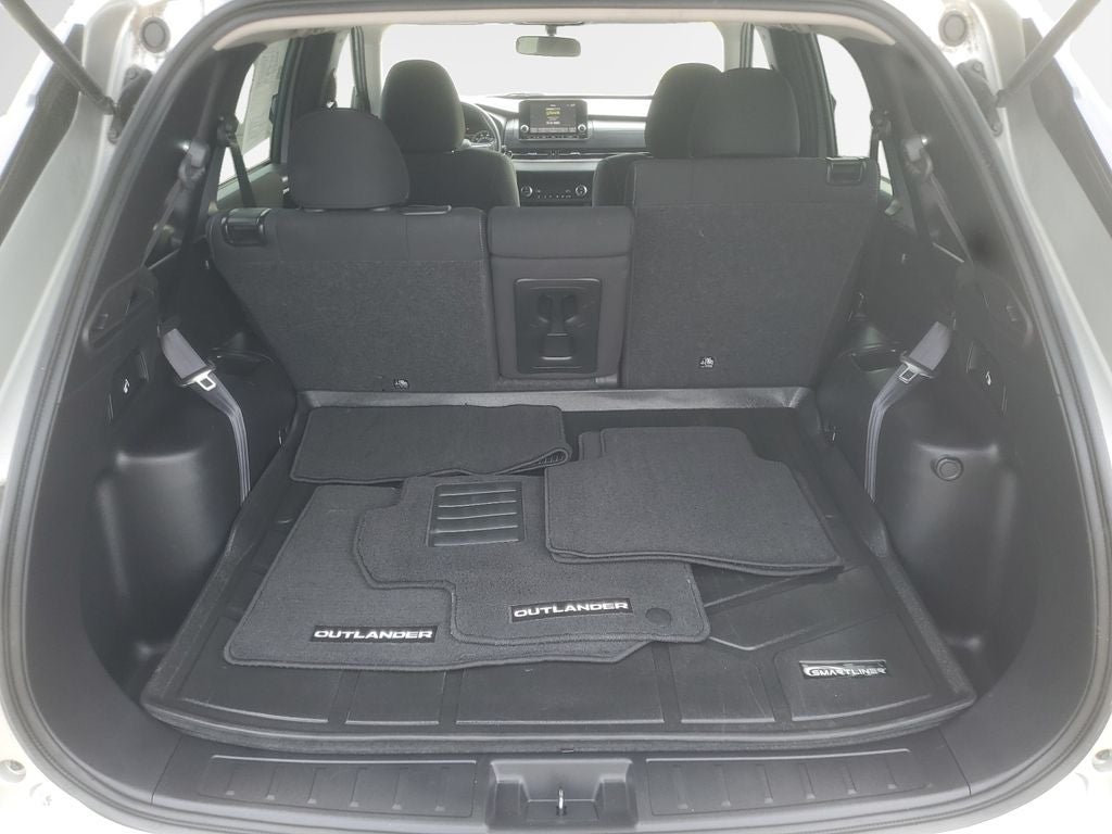 2022 Mitsubishi Outlander ES
