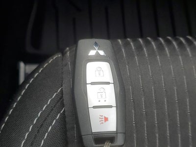 2022 Mitsubishi Outlander ES