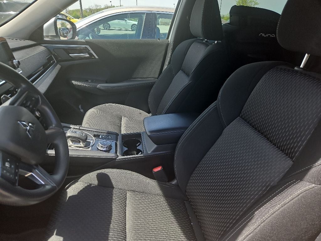 2022 Mitsubishi Outlander ES