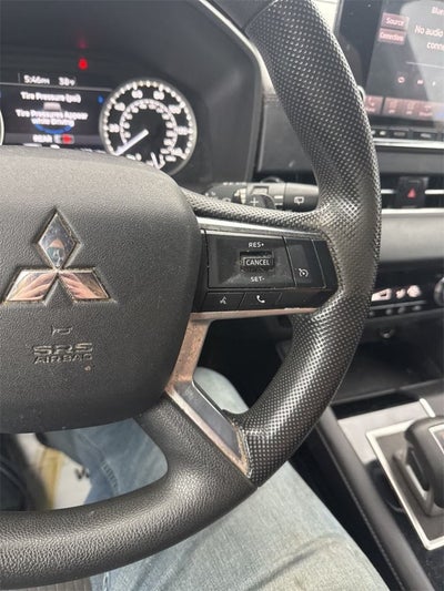 2022 Mitsubishi Outlander ES