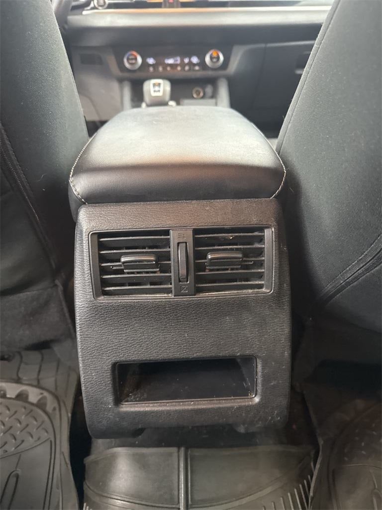 2022 Mitsubishi Outlander ES