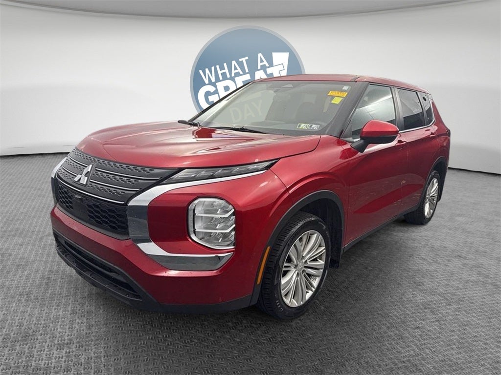 2022 Mitsubishi Outlander ES