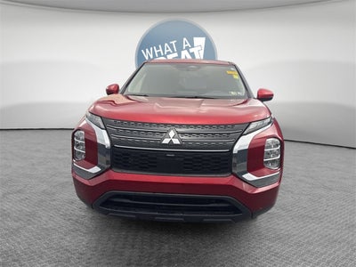 2022 Mitsubishi Outlander ES