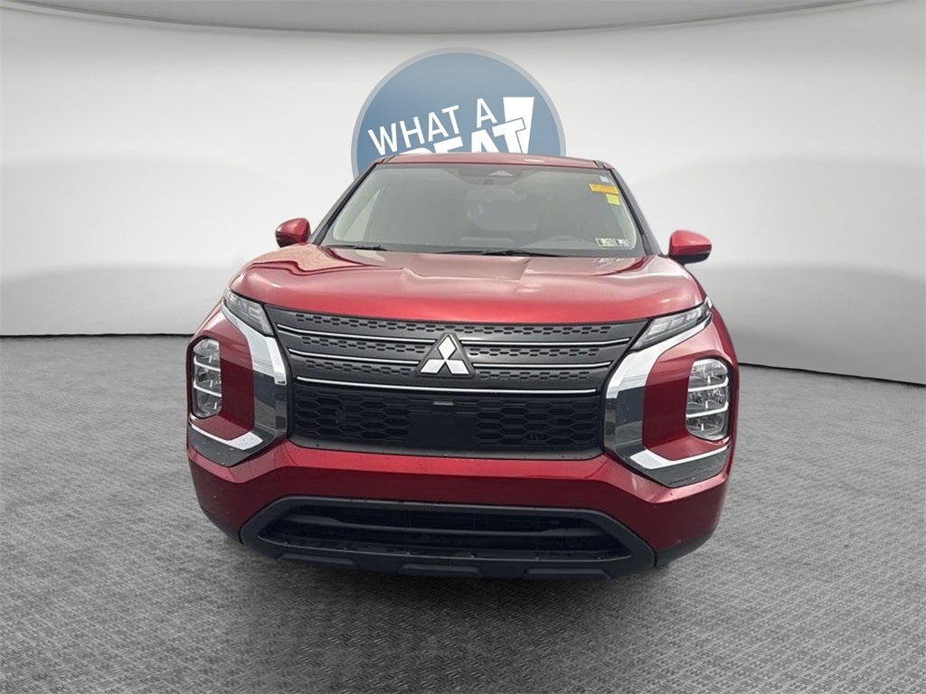 2022 Mitsubishi Outlander ES