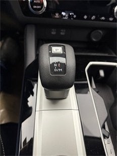 2025 Mitsubishi Outlander ES