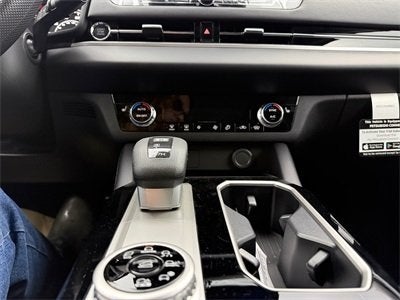 2025 Mitsubishi Outlander ES