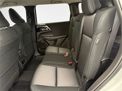 2025 Mitsubishi Outlander ES