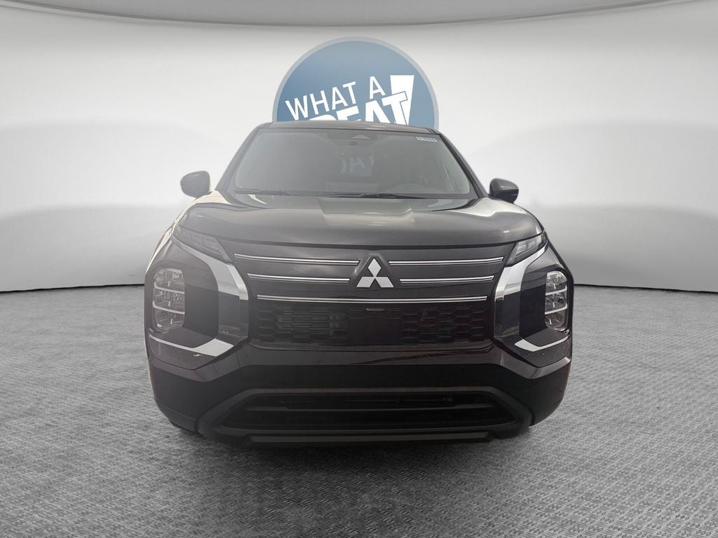 2026 Mitsubishi Outlander ES