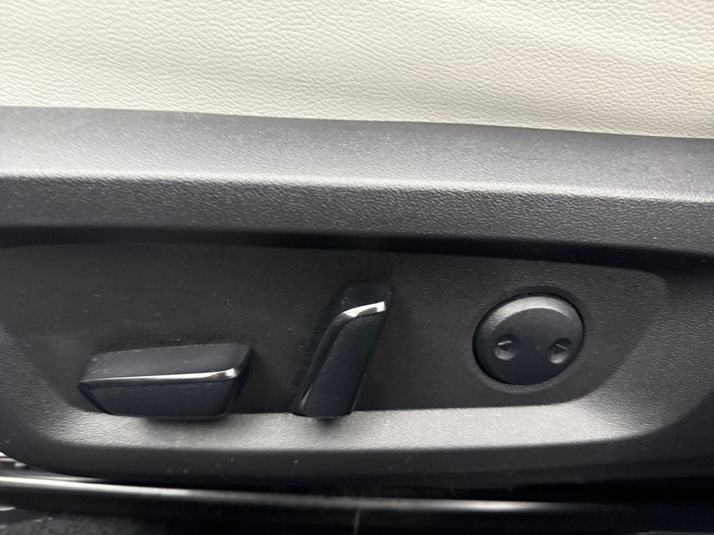 2023 Mitsubishi Outlander SEL