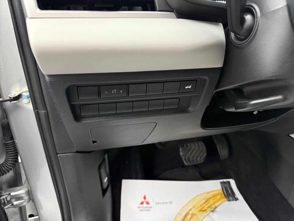 2023 Mitsubishi Outlander SEL