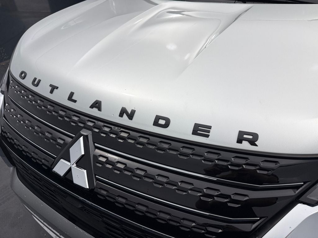 2023 Mitsubishi Outlander SEL