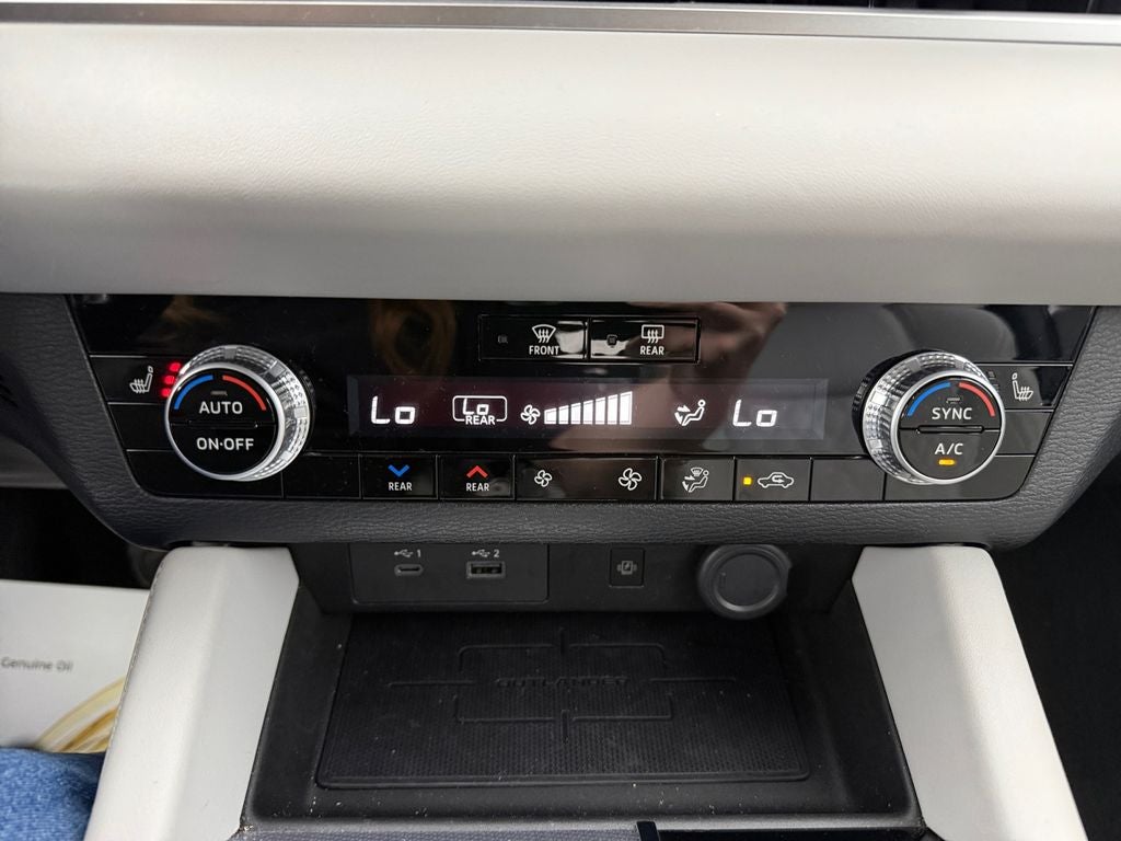 2023 Mitsubishi Outlander SEL