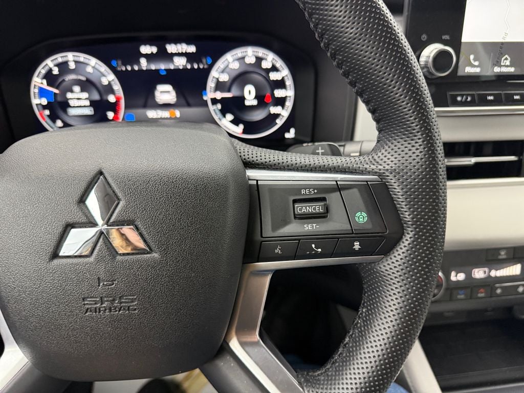 2023 Mitsubishi Outlander SEL