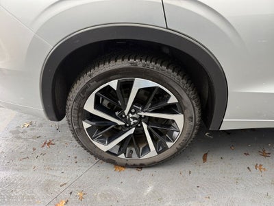 2023 Mitsubishi Outlander SEL