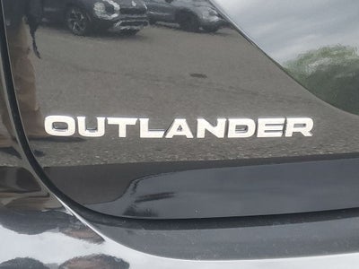 2026 Mitsubishi Outlander SE