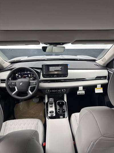 2025 Mitsubishi Outlander SEL