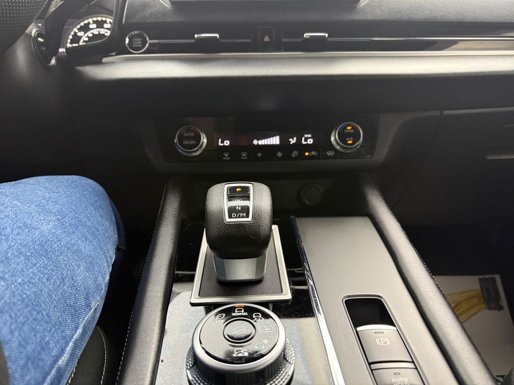 2023 Mitsubishi Outlander ES