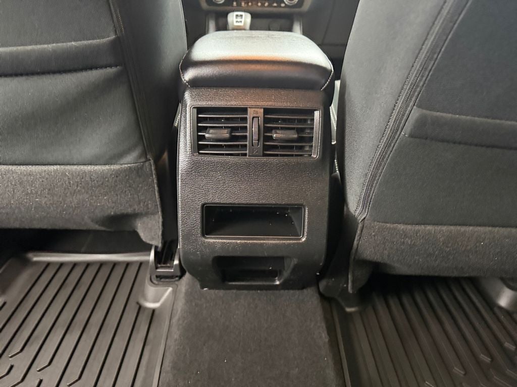 2023 Mitsubishi Outlander ES