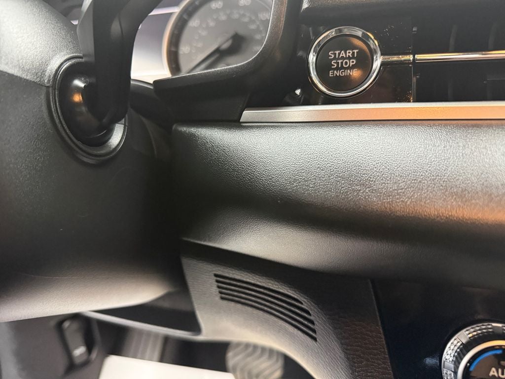 2023 Mitsubishi Outlander ES