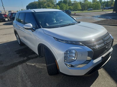 2022 Mitsubishi Outlander ES