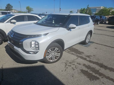 2022 Mitsubishi Outlander ES