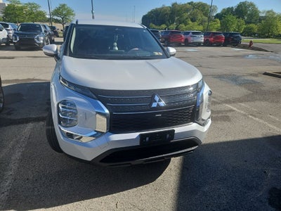 2022 Mitsubishi Outlander ES