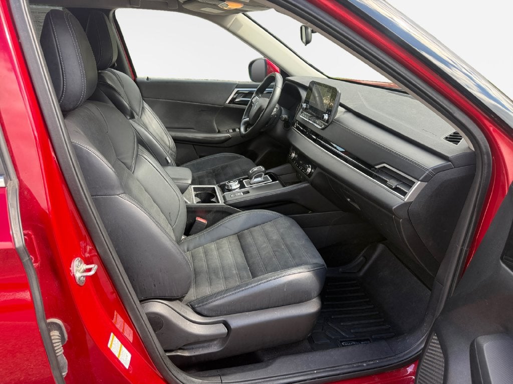 2022 Mitsubishi Outlander SE