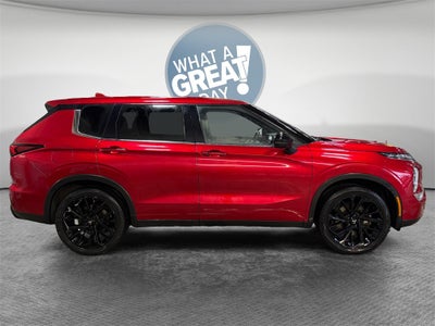 2022 Mitsubishi Outlander Black Edition