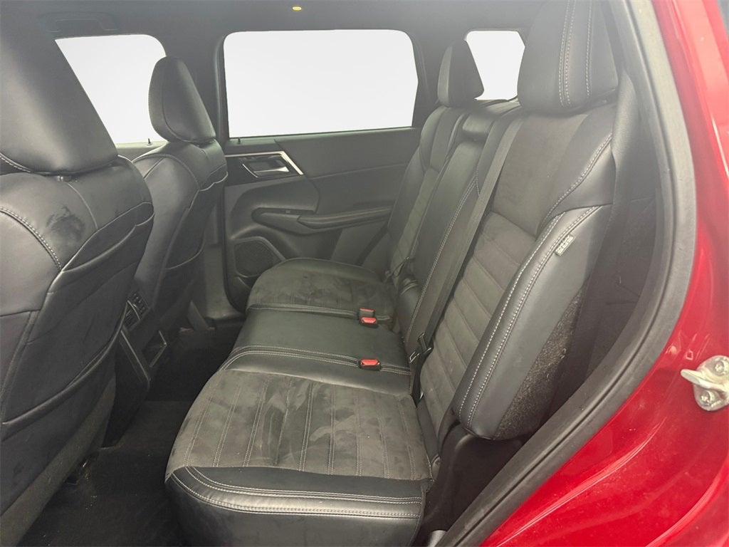 2022 Mitsubishi Outlander Black Edition