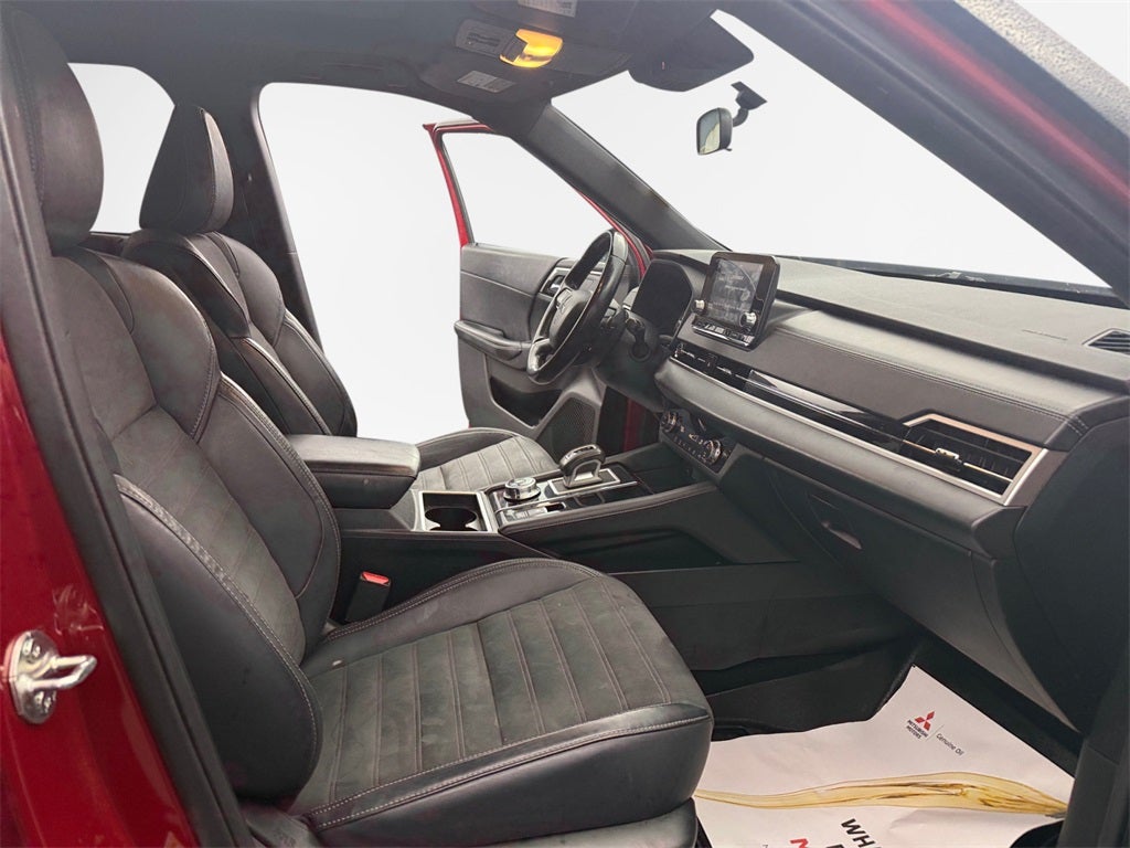 2022 Mitsubishi Outlander Black Edition