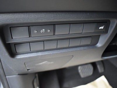 2023 Mitsubishi Outlander Base