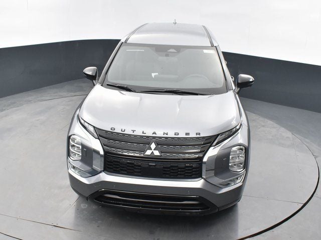 2023 Mitsubishi Outlander Base