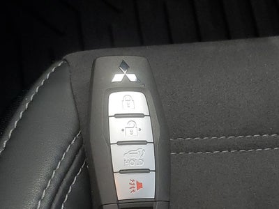 2022 Mitsubishi Outlander Base