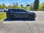 2022 Mitsubishi Outlander Base