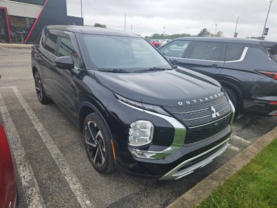 2022 Mitsubishi Outlander SE
