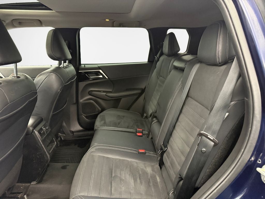 2022 Mitsubishi Outlander SE