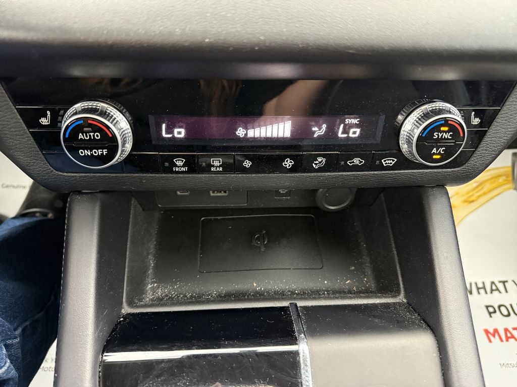 2022 Mitsubishi Outlander SE