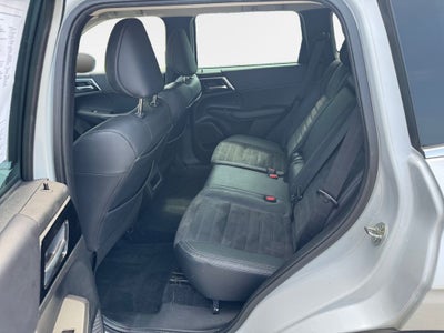 2022 Mitsubishi Outlander Base